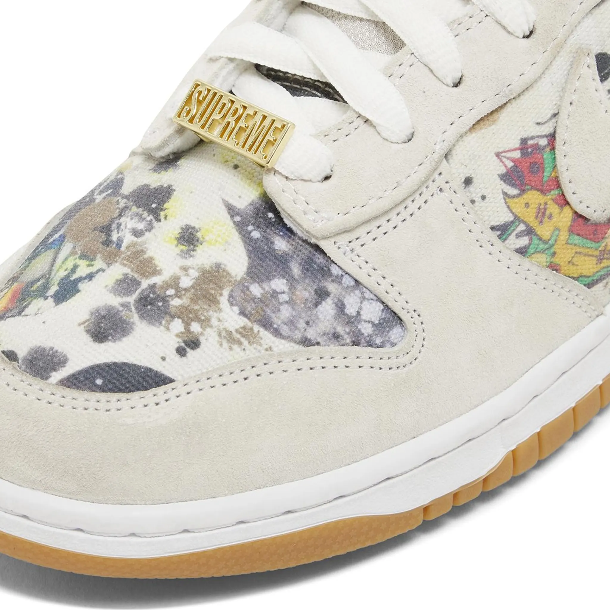 Toe box view of Supreme x Nike SB Dunk High Rammellzee FD8779-100